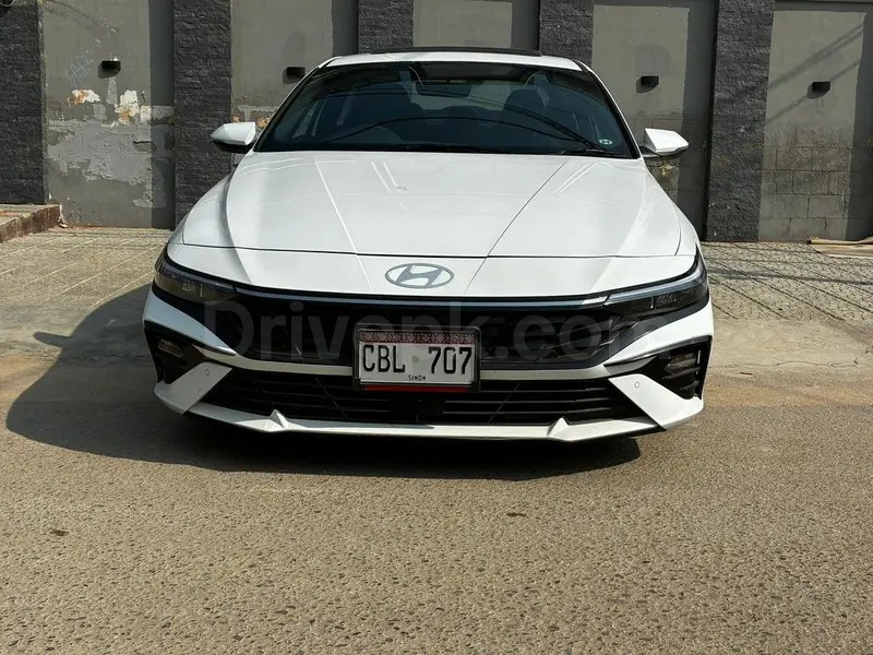 Hyundai Elantra 2025