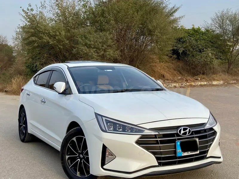 Hyundai Elantra 2022