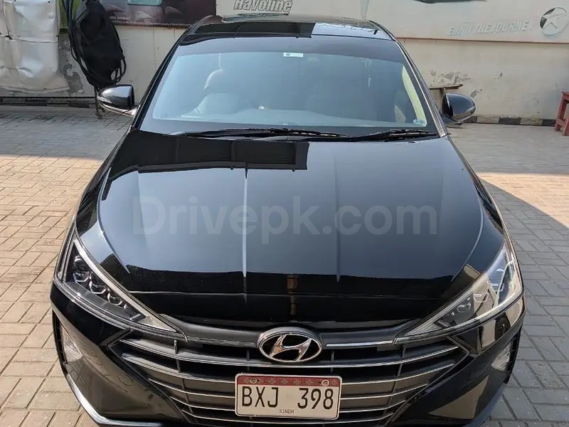 Hyundai Elantra 2022