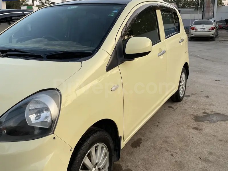 Daihatsu Mira 2014