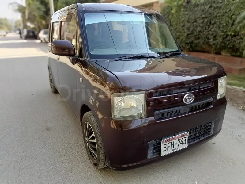 Daihatsu Tanto 2010