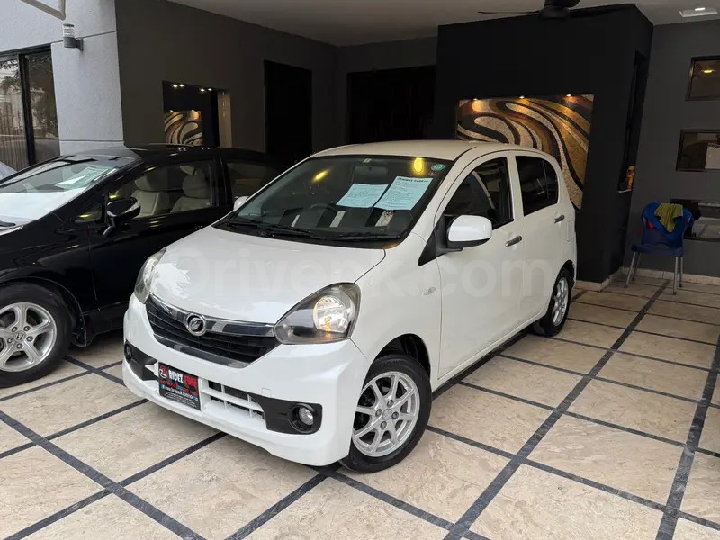 Daihatsu Mira 2014
