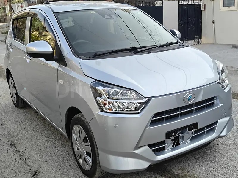 Daihatsu Mira 2022