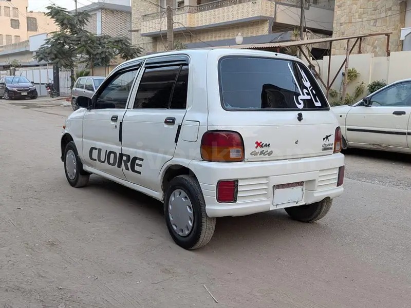 Daihatsu Cuore 2004