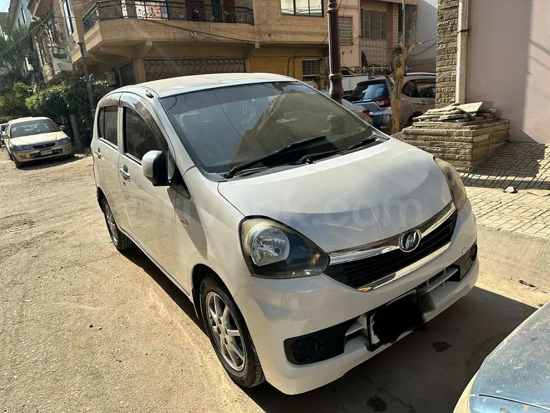 Daihatsu Mira 2014