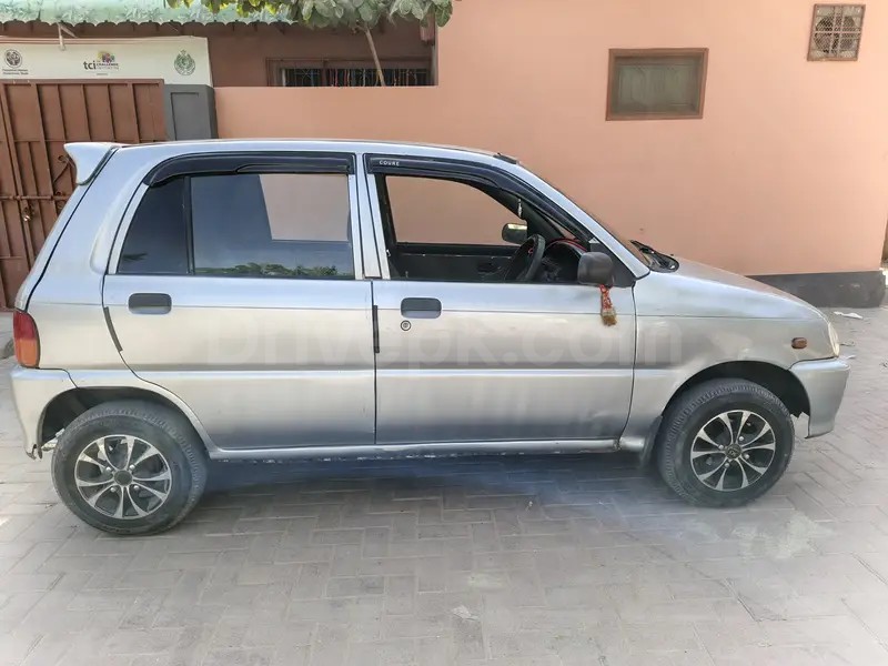 Daihatsu Cuore 2010