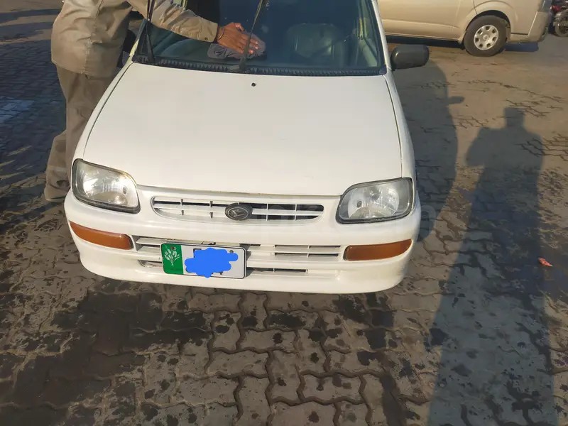 Daihatsu Cuore 2003