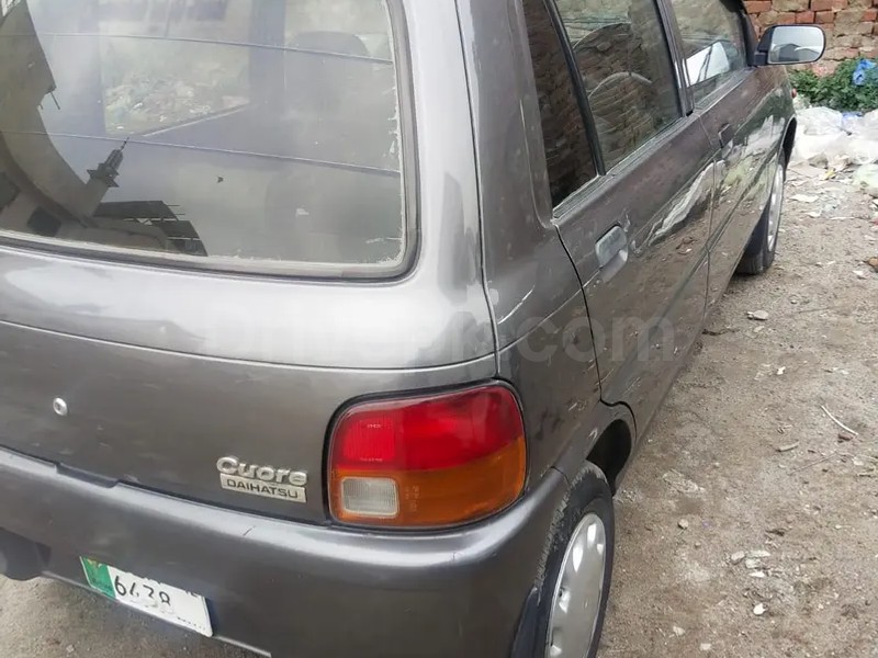Daihatsu Cuore 2012