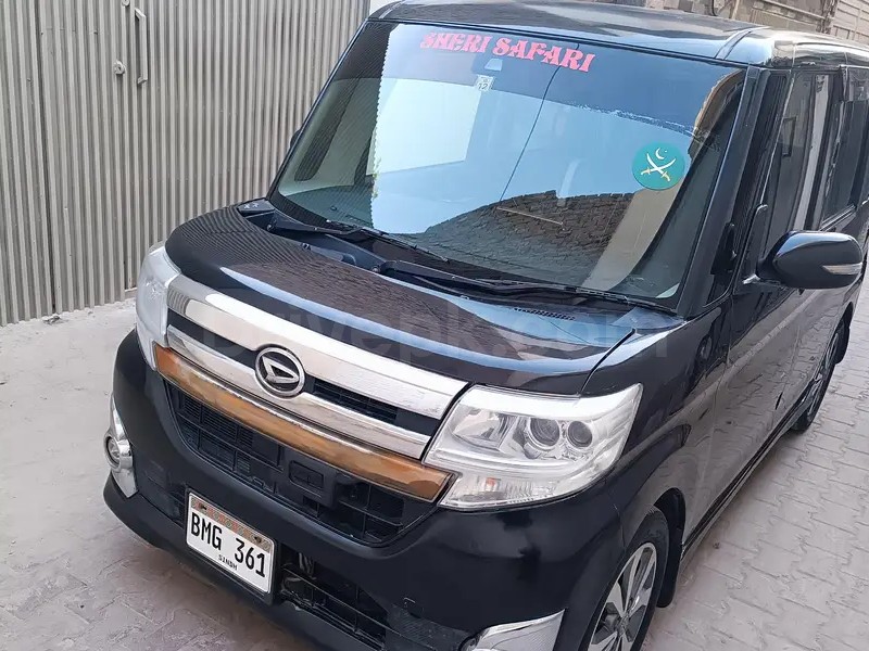 Daihatsu Tanto 2015