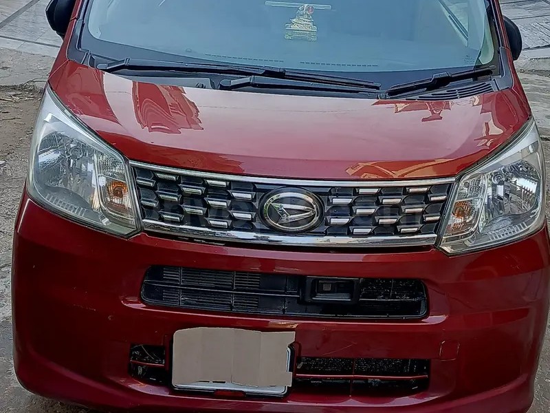 Daihatsu Move 2015