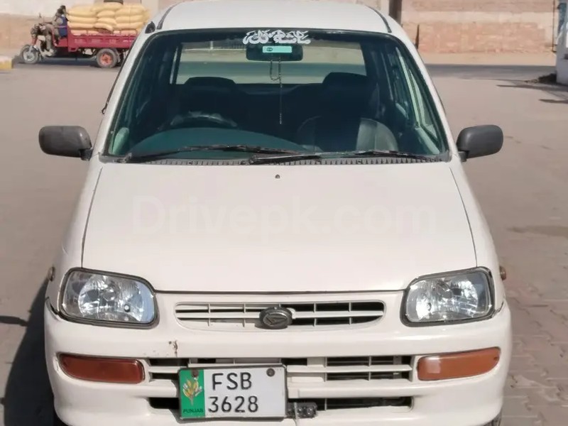 Daihatsu Cuore 2003