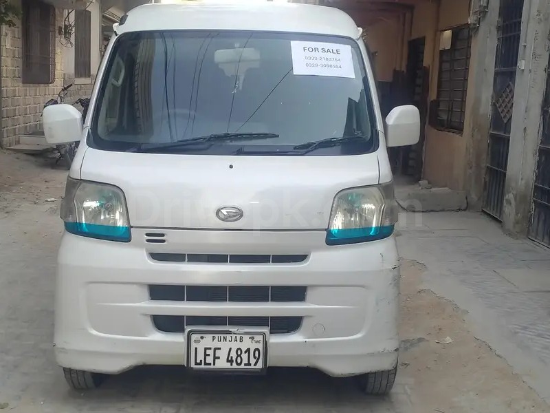 Daihatsu Hijet 2013