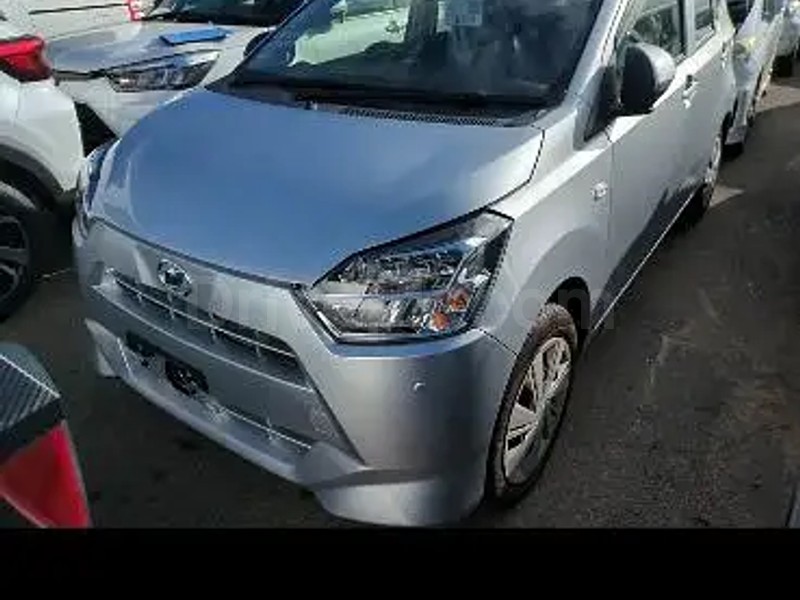 Daihatsu Mira 2020