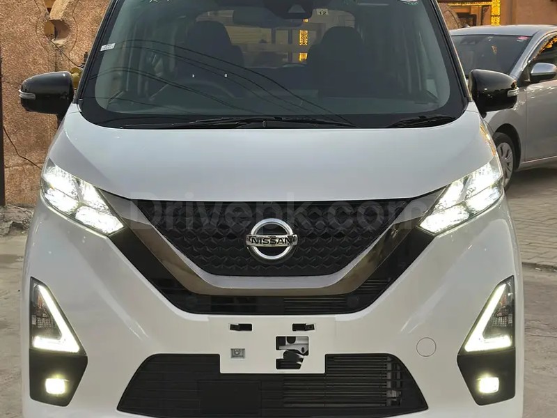 Nissan Dayz Highway Star 2022