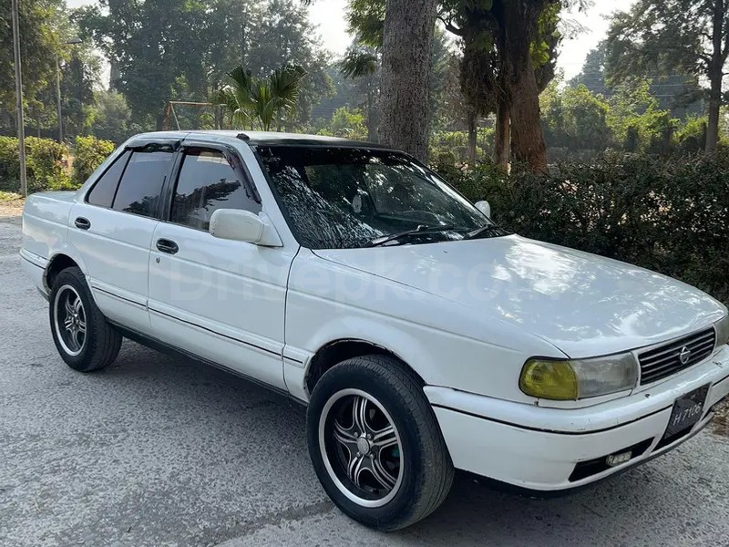 Nissan Sunny 1992
