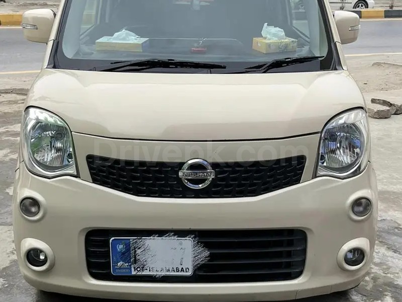 Nissan Moco 2013