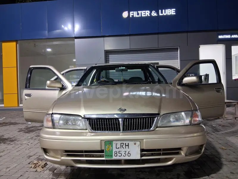 Nissan Sunny 2003