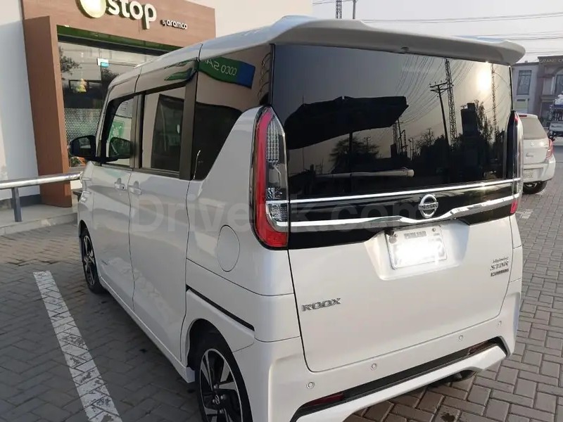 Nissan Roox 2022