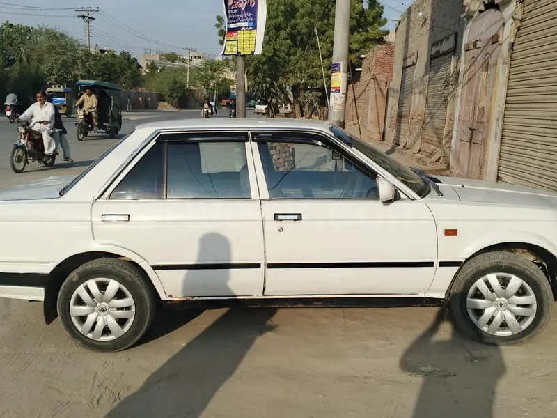 Nissan Sunny 1986