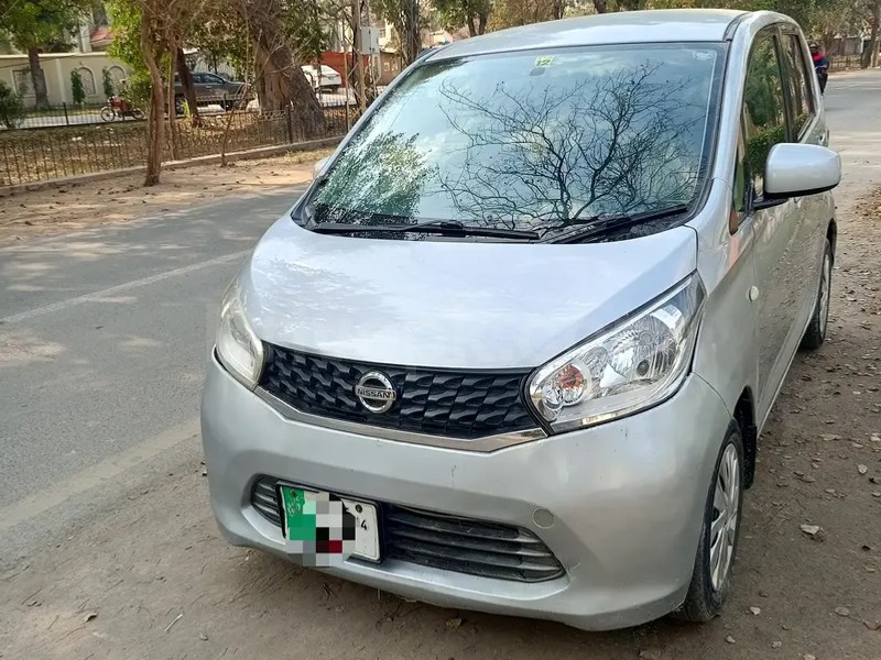 Nissan Dayz 2013