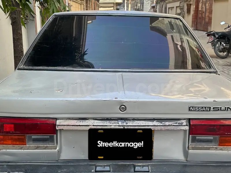 Nissan Sunny 1986