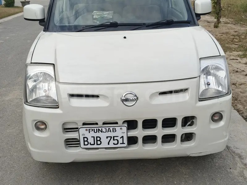 Nissan Pino 2007
