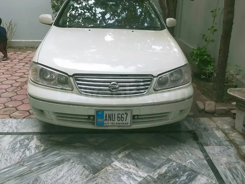 Nissan Sunny 2005