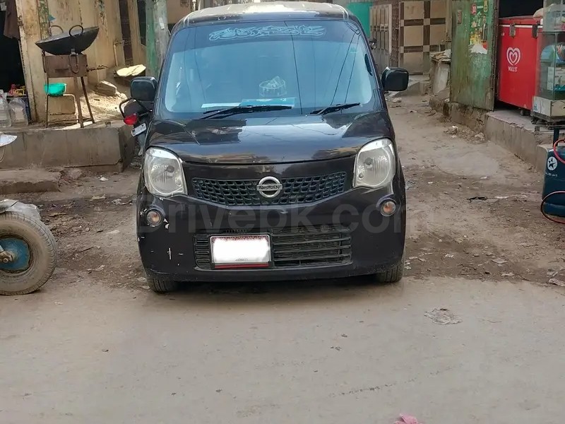 Nissan Moco 2013