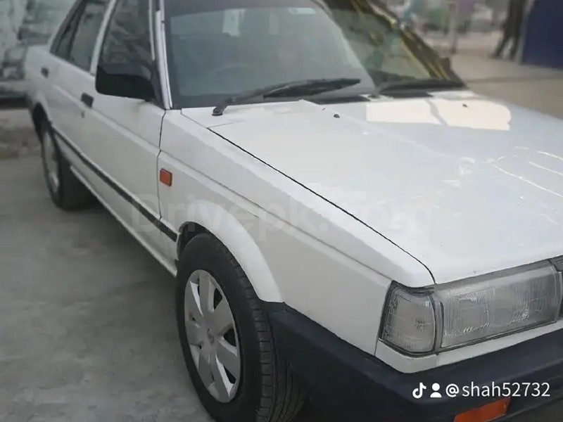 Nissan Sunny 1989