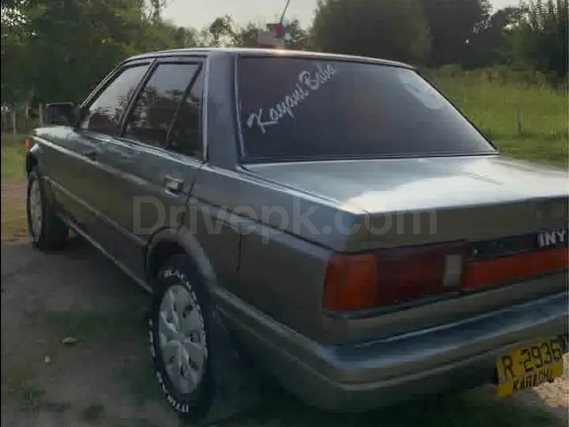 Nissan Sunny 1990