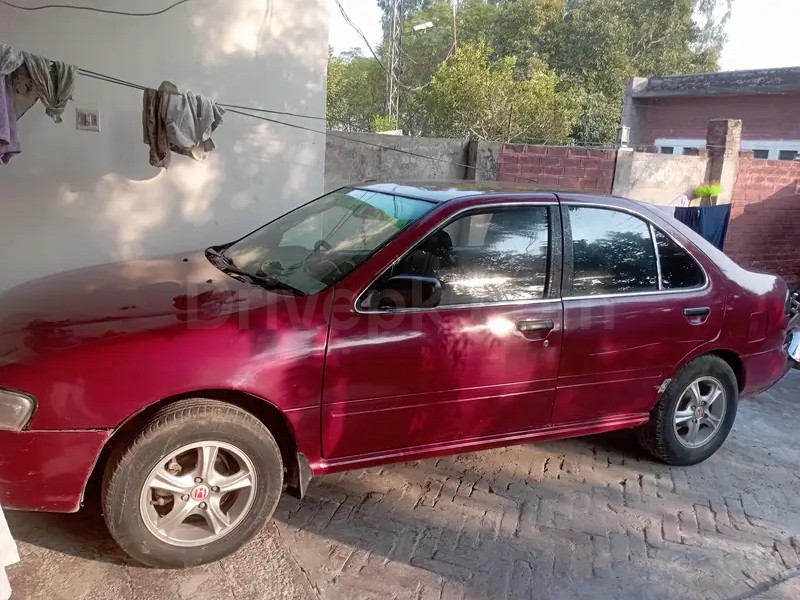 Nissan Sunny 1998