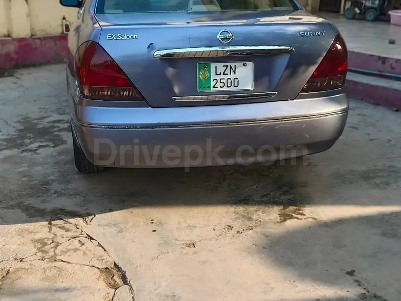 Nissan Sunny 2005