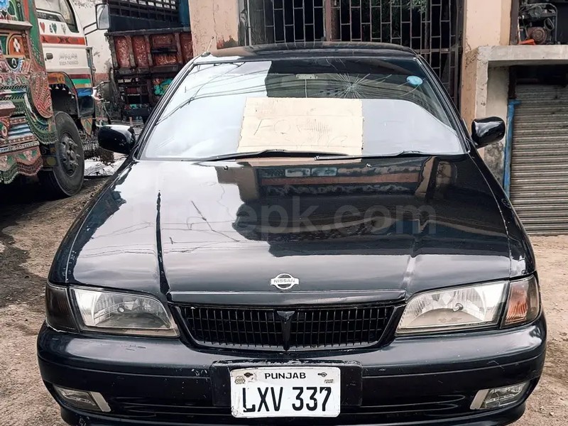 Nissan Sunny 2000