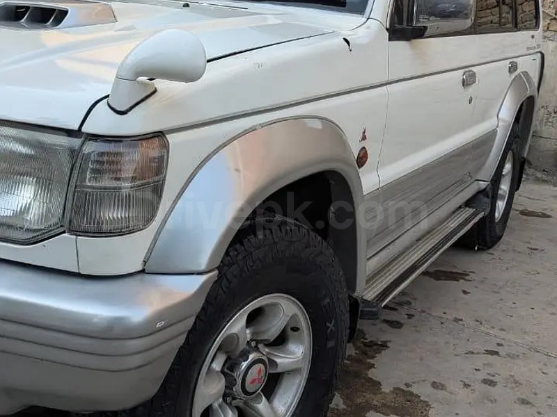 Mitsubishi Pajero 1996
