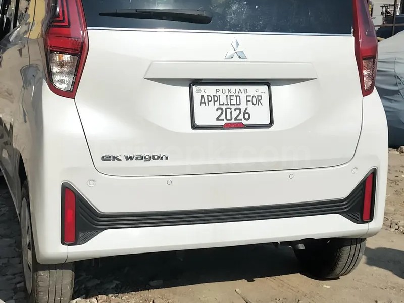 Mitsubishi Ek Wagon 2025
