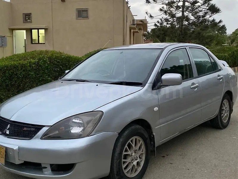 Mitsubishi Lancer 2004