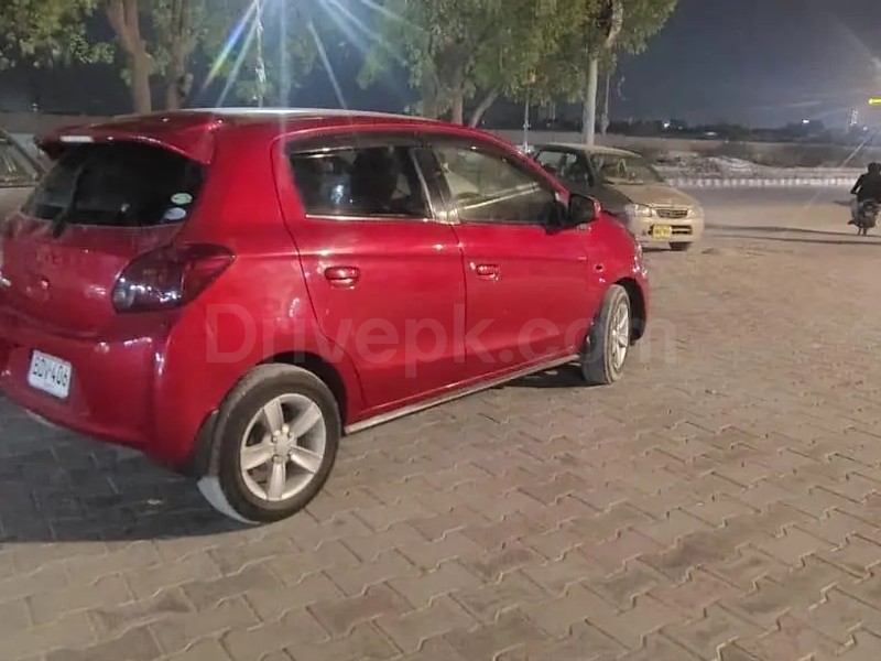 Mitsubishi Mirage 2012