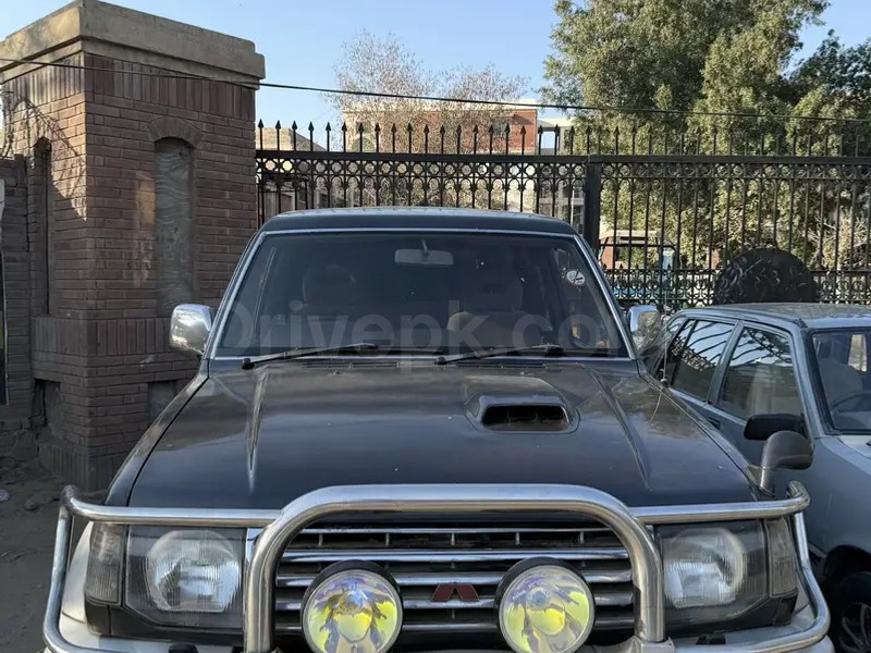 Mitsubishi Pajero 1993