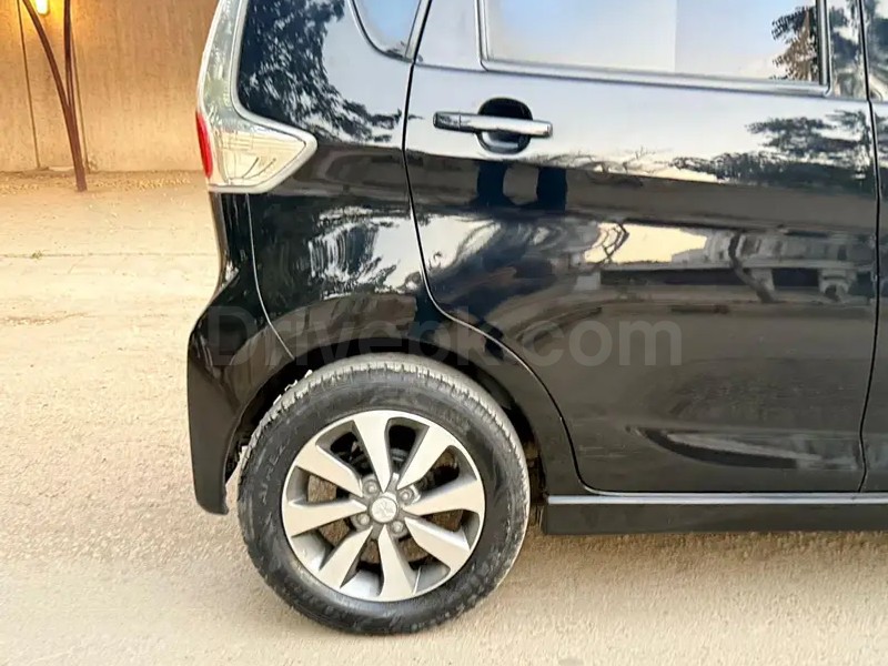 Mitsubishi EK Custom 2013