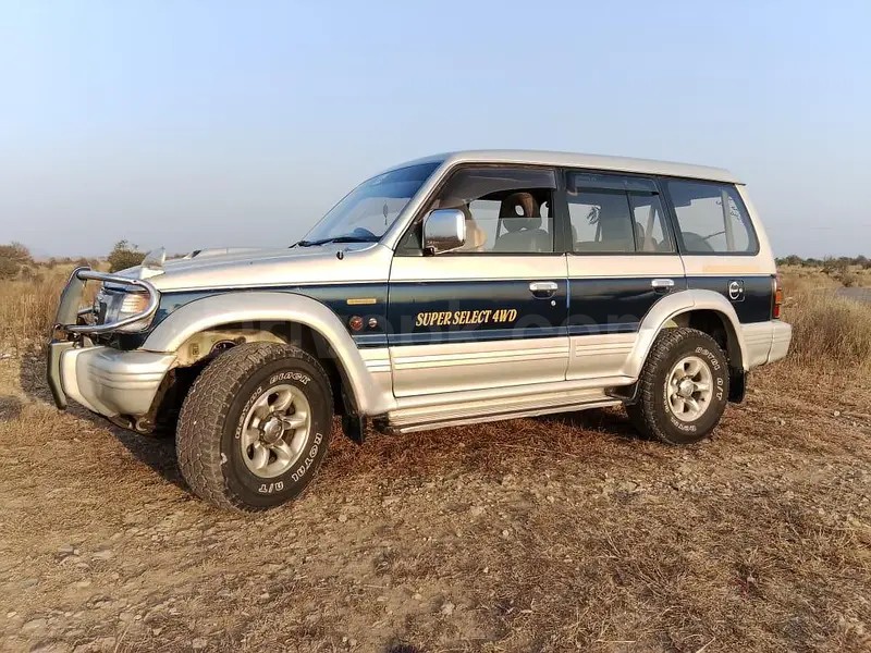 Mitsubishi Pajero 1992