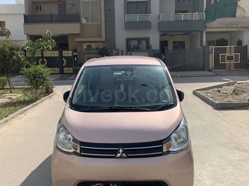 Mitsubishi Ek Wagon 2015