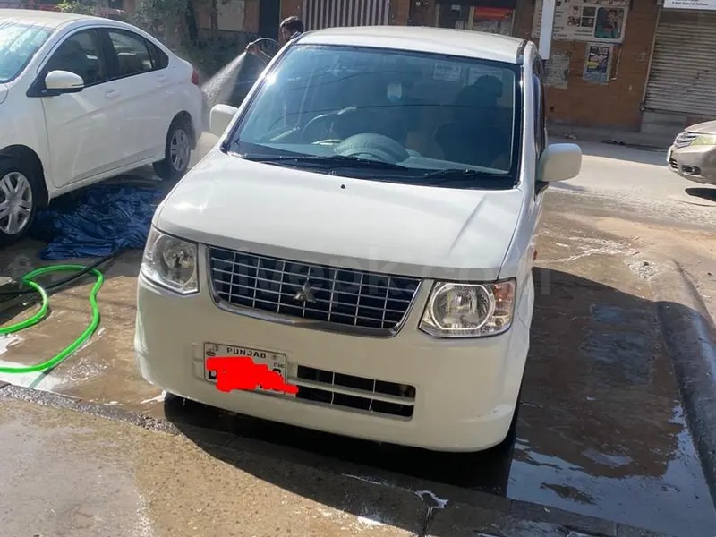Mitsubishi Ek Wagon 2011