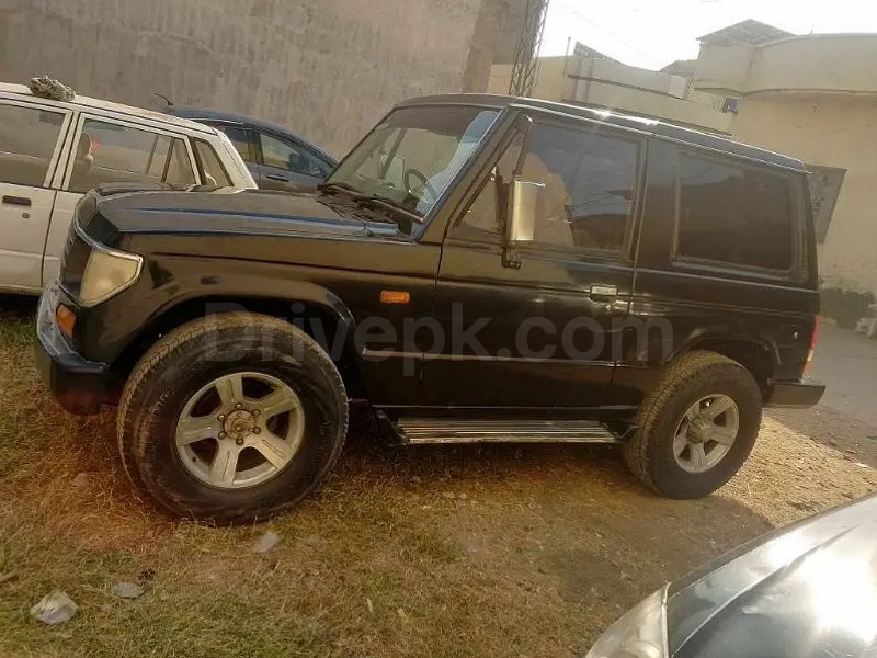 Mitsubishi Pajero 1988