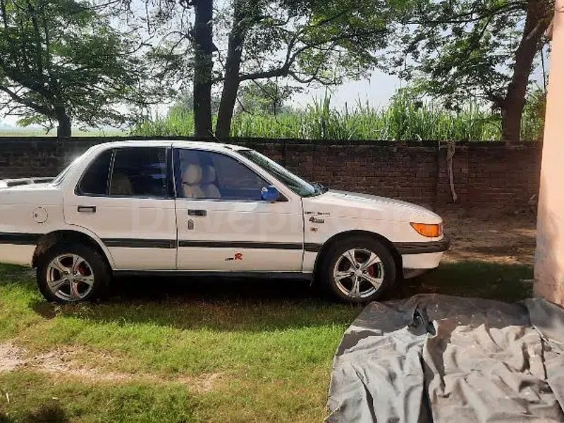 Mitsubishi Lancer 1989