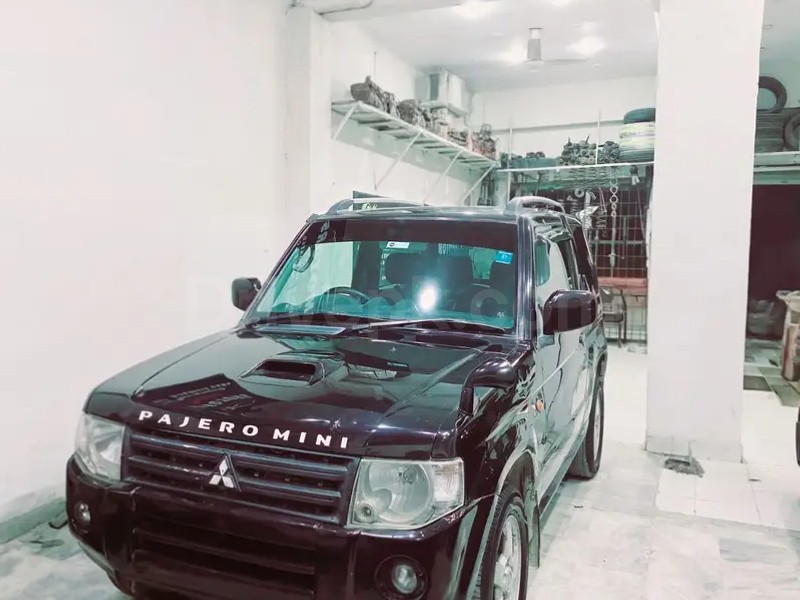 Mitsubishi Pajero 2012
