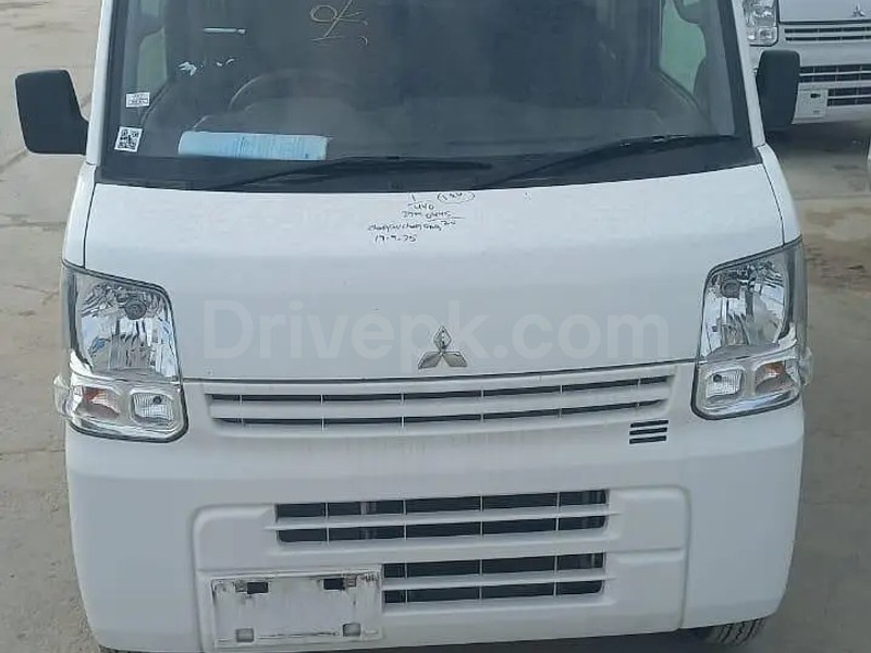 Mitsubishi Minicab Bravo 2021