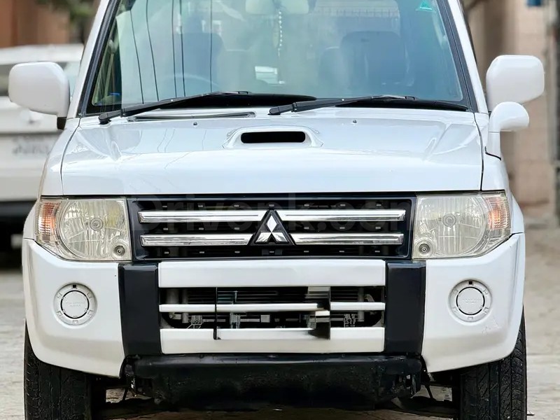 Mitsubishi Pajero Mini 2012