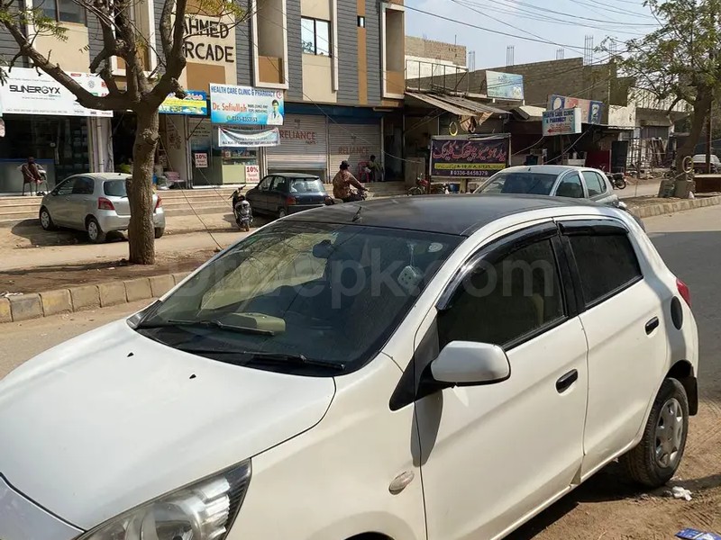 Mitsubishi Mirage 2012