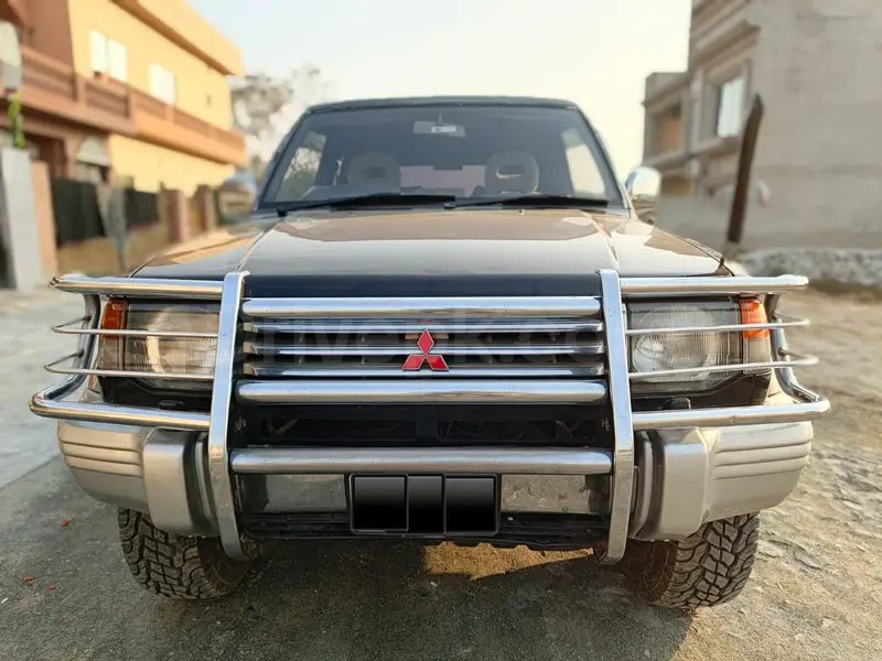 Mitsubishi Pajero 1993