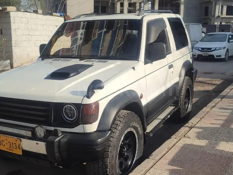 Mitsubishi Pajero 1993